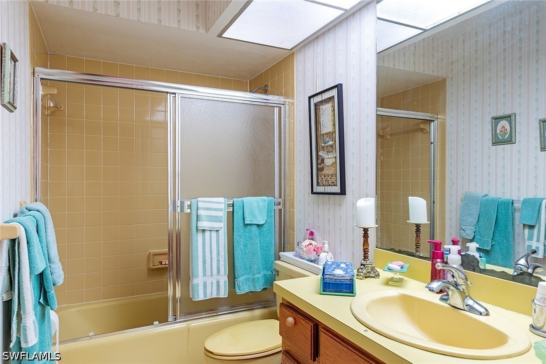 3 Bed SingleFamilyResidence for Sale in Naples, photo 12