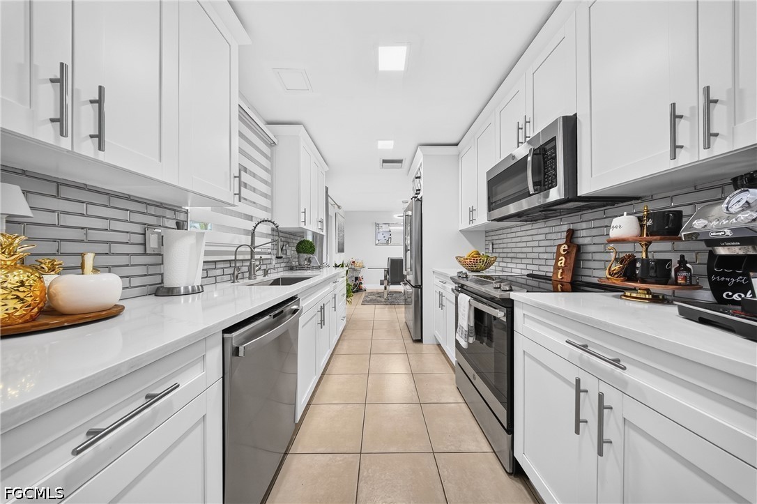 3 Bed Duplex for Sale in Cape Coral, photo 12