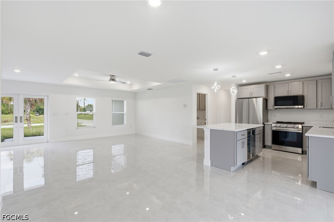 3 Bed SingleFamilyResidence for Sale in Lehigh Acres, photo 12