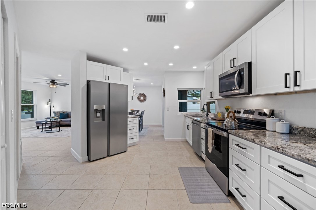 3 Bed Pool Home for Sale in Fort Myers, photo 12