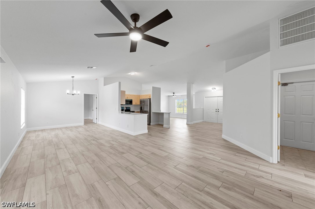 3 Bed SingleFamilyResidence for Sale in Cape Coral, photo 12