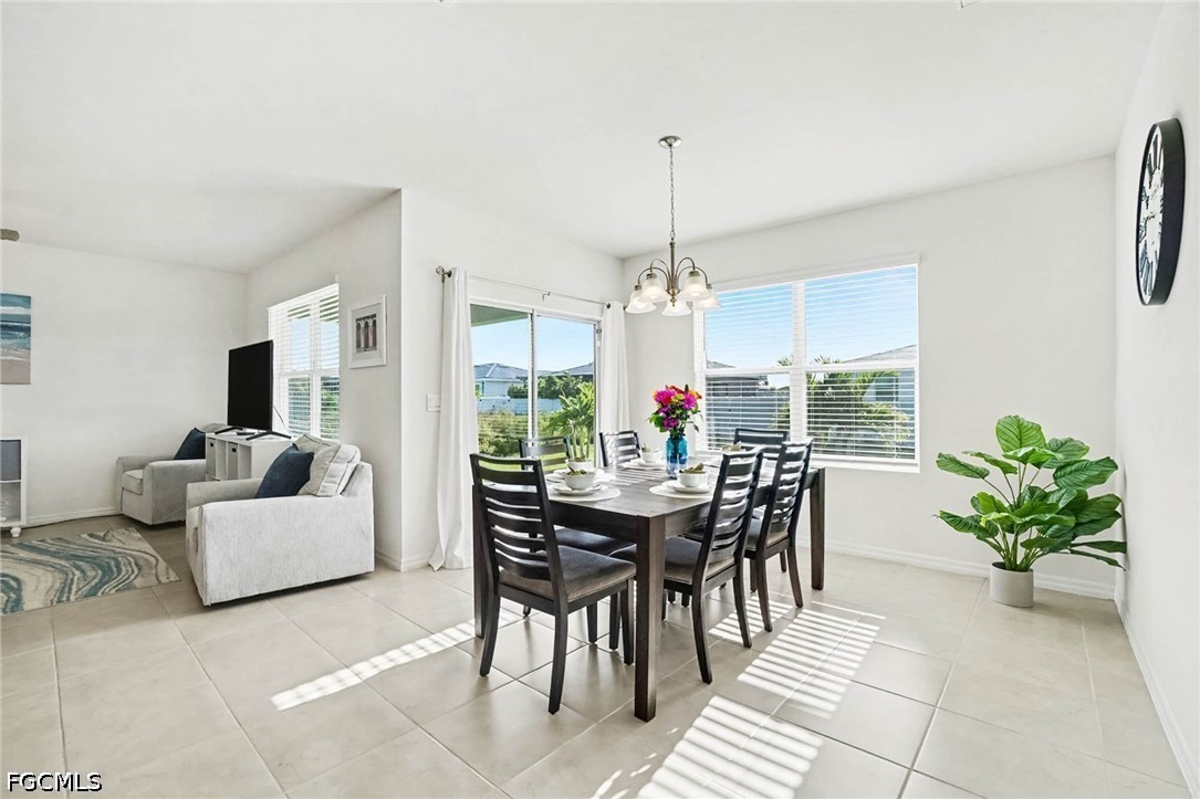 3 Bed SingleFamilyResidence for Sale in Cape Coral, photo 12