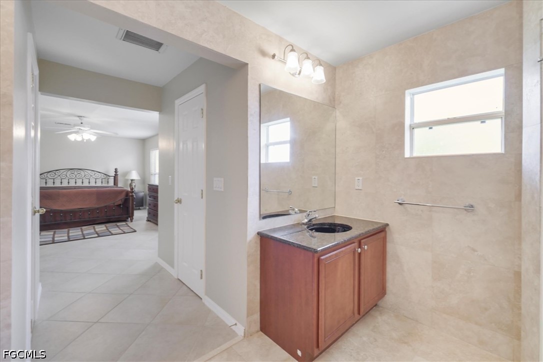 3 Bed SingleFamilyResidence for Sale in Town Lakes, photo 12