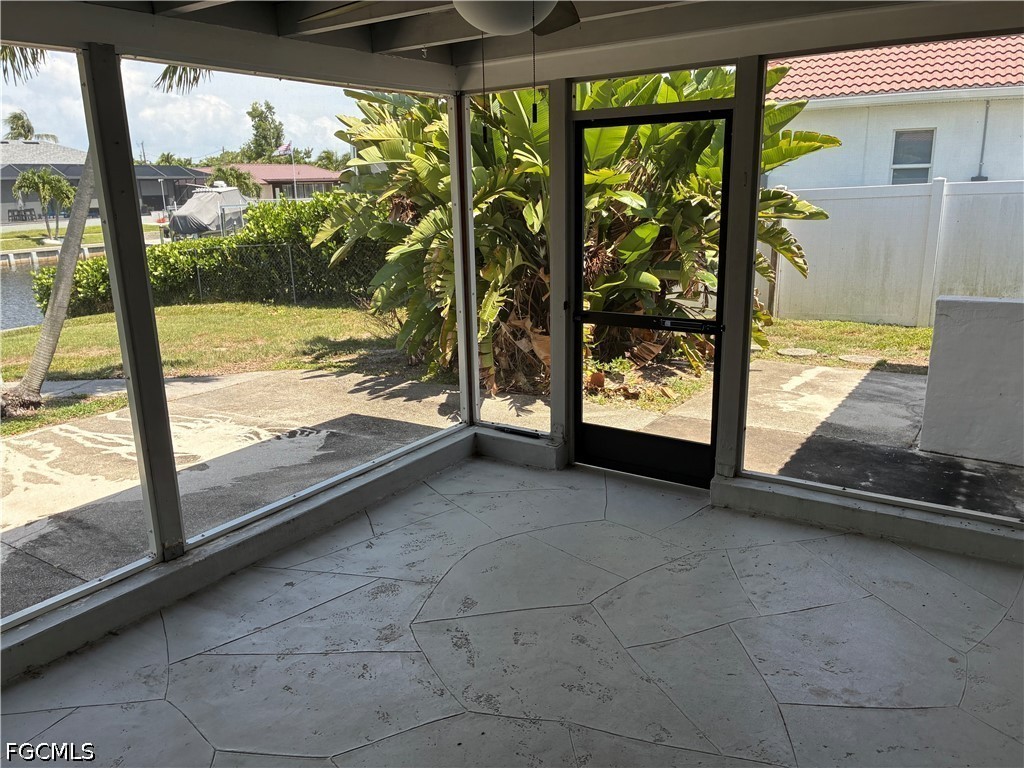2 Bed Waterfront Home for Sale in Cape Coral, photo 12