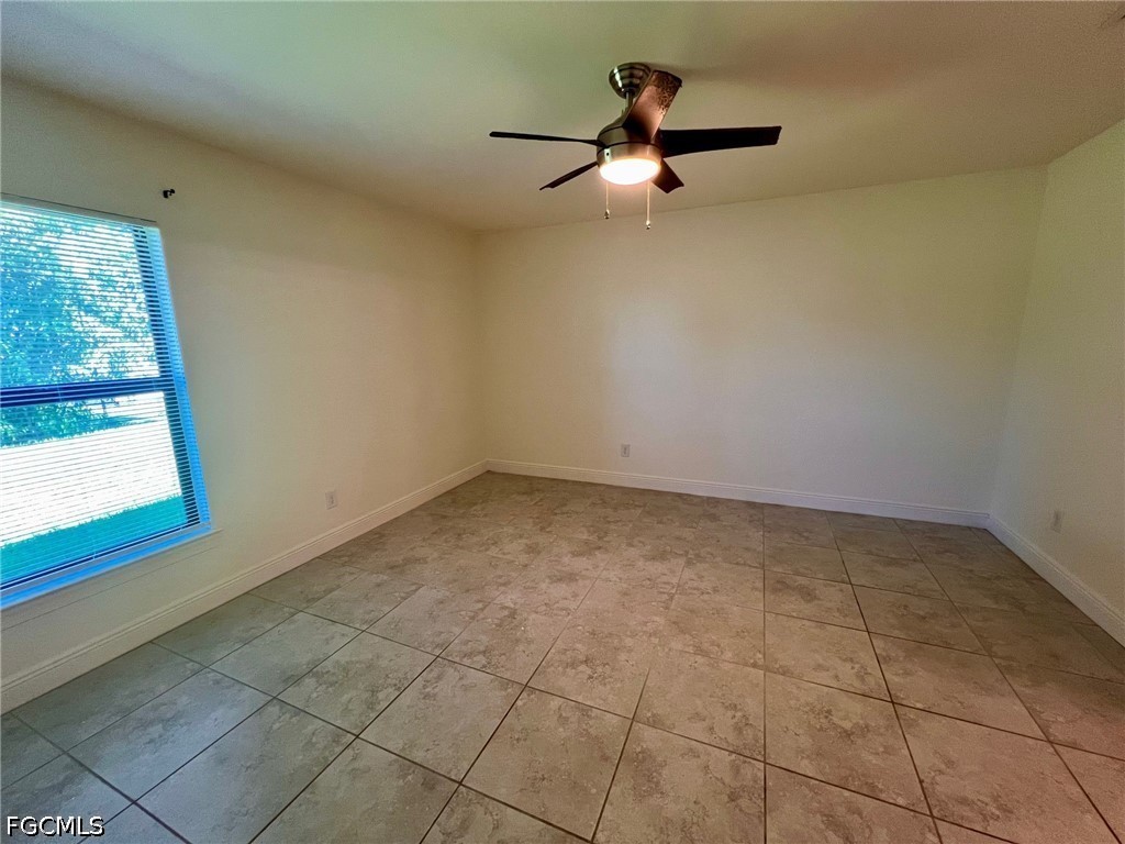 3 Bed Duplex for Sale in Cape Coral, photo 12