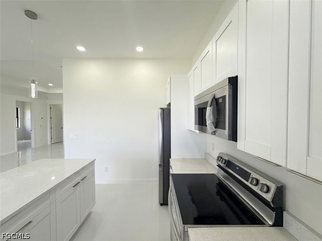 4 Bed SingleFamilyResidence for Sale in Cape Coral, photo 12