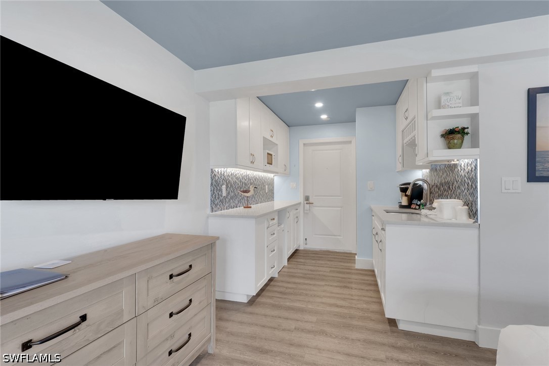 Waterfront Home for Sale in Cove Inn, photo 12