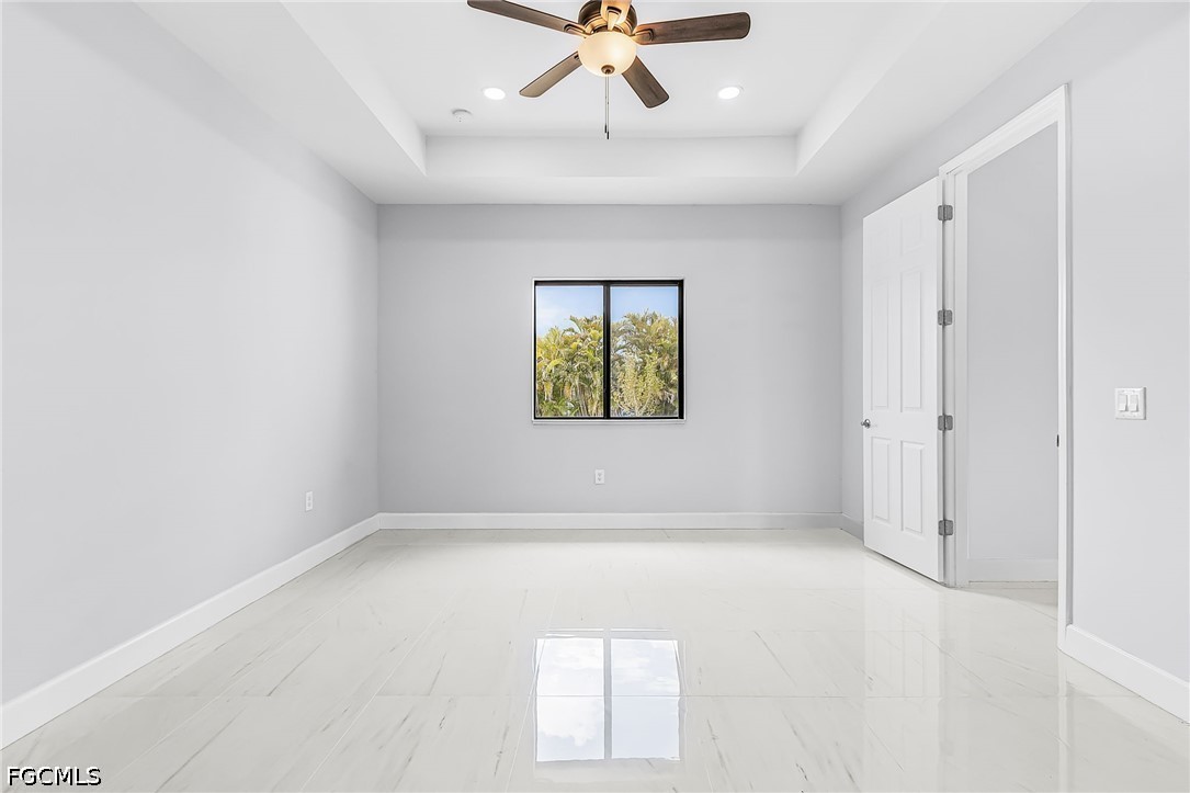 3 Bed SingleFamilyResidence for Sale in Cape Coral, photo 12