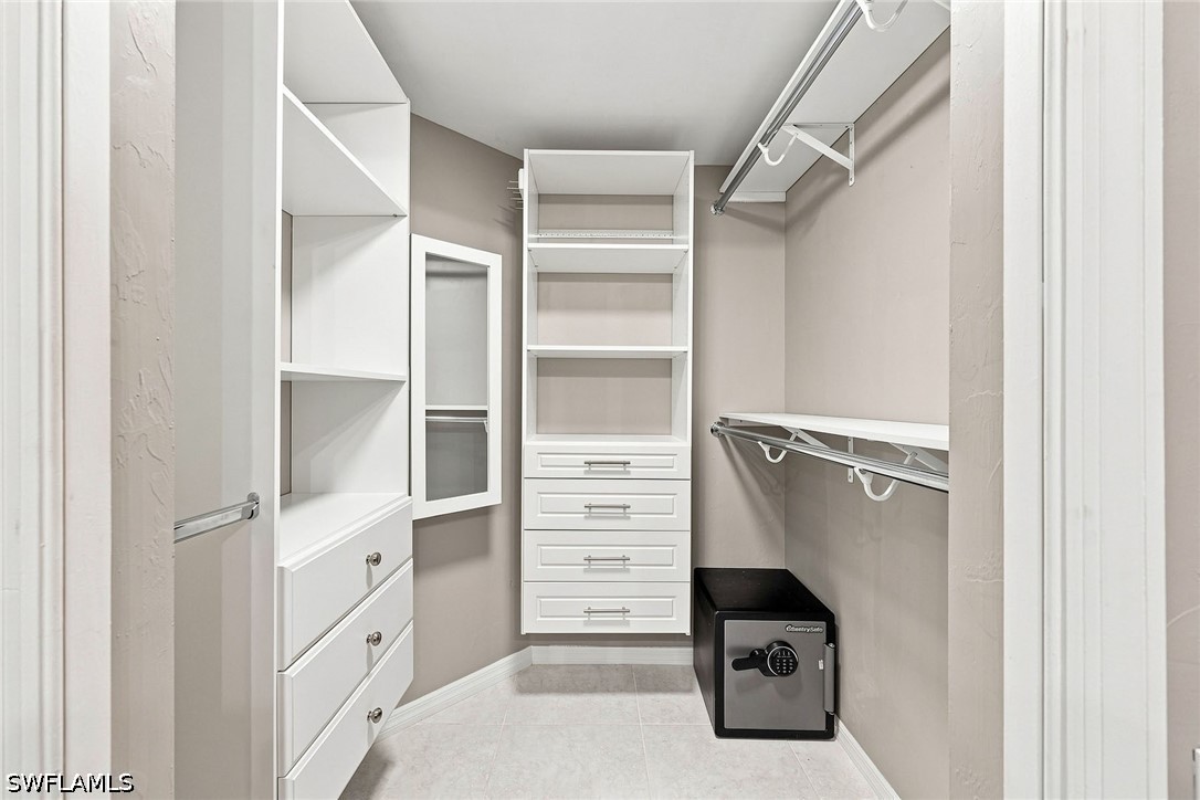 3 Bed Condominium for Sale in Bonita Springs, photo 12