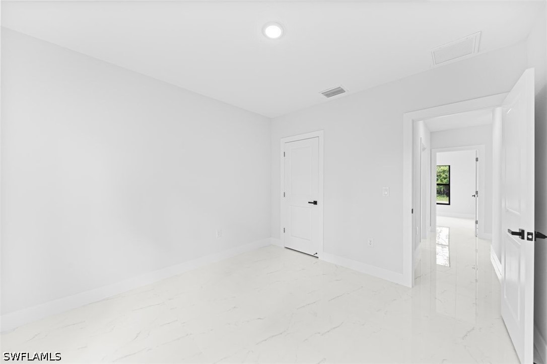 3 Bed SingleFamilyResidence for Sale in Lehigh Acres, photo 12
