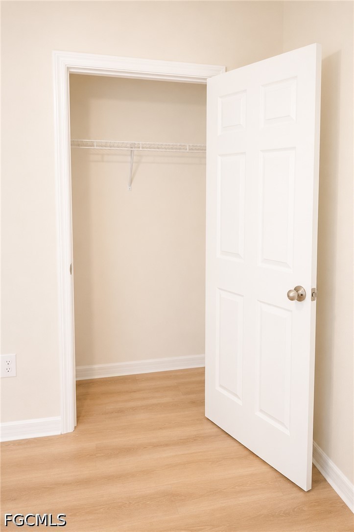 4 Bed SingleFamilyResidence for Sale in Cape Coral, photo 12