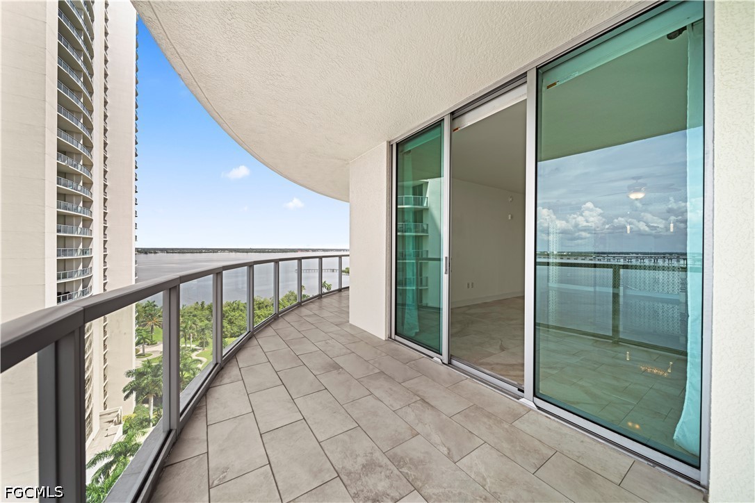 3 Bed Pool Home for Sale in Oasis, photo 12