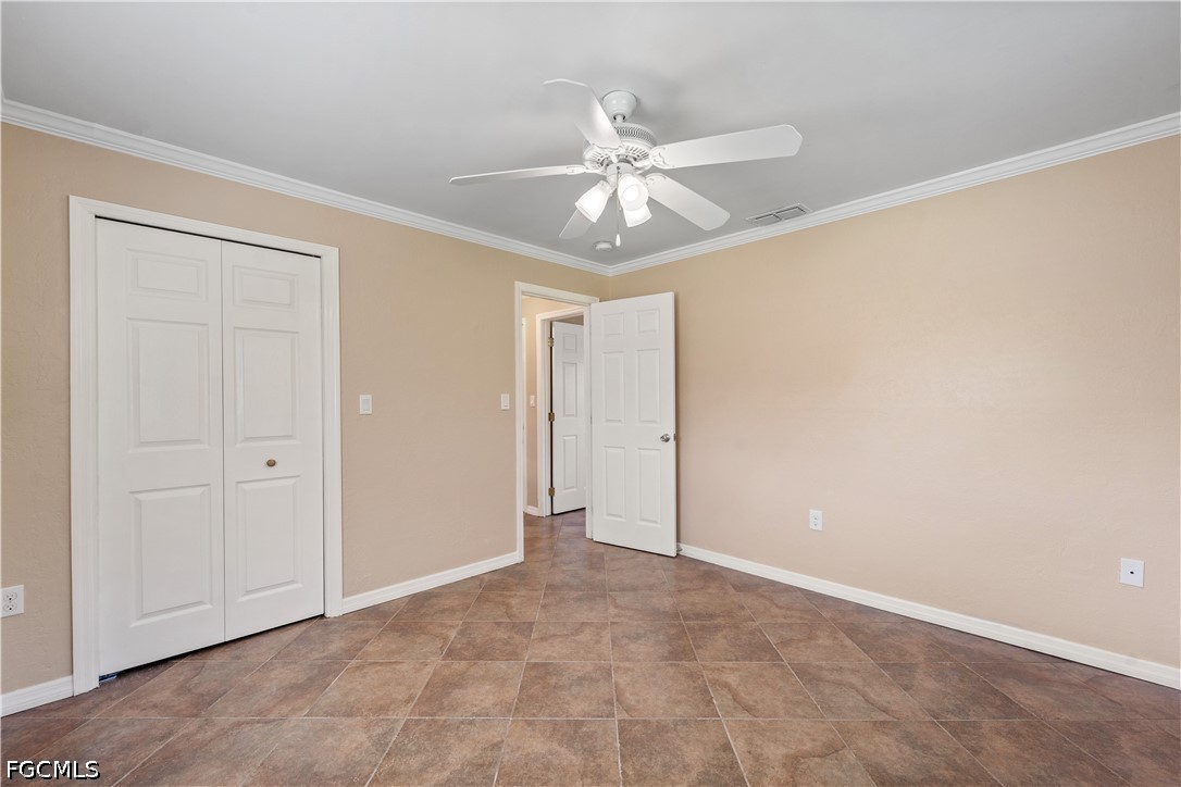 2 Bed SingleFamilyResidence for Sale in North Fort Myers, photo 12