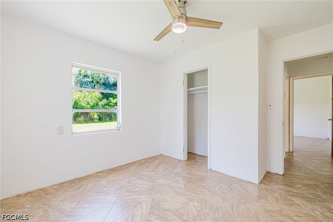 3 Bed SingleFamilyResidence for Sale in Fort Myers, photo 12