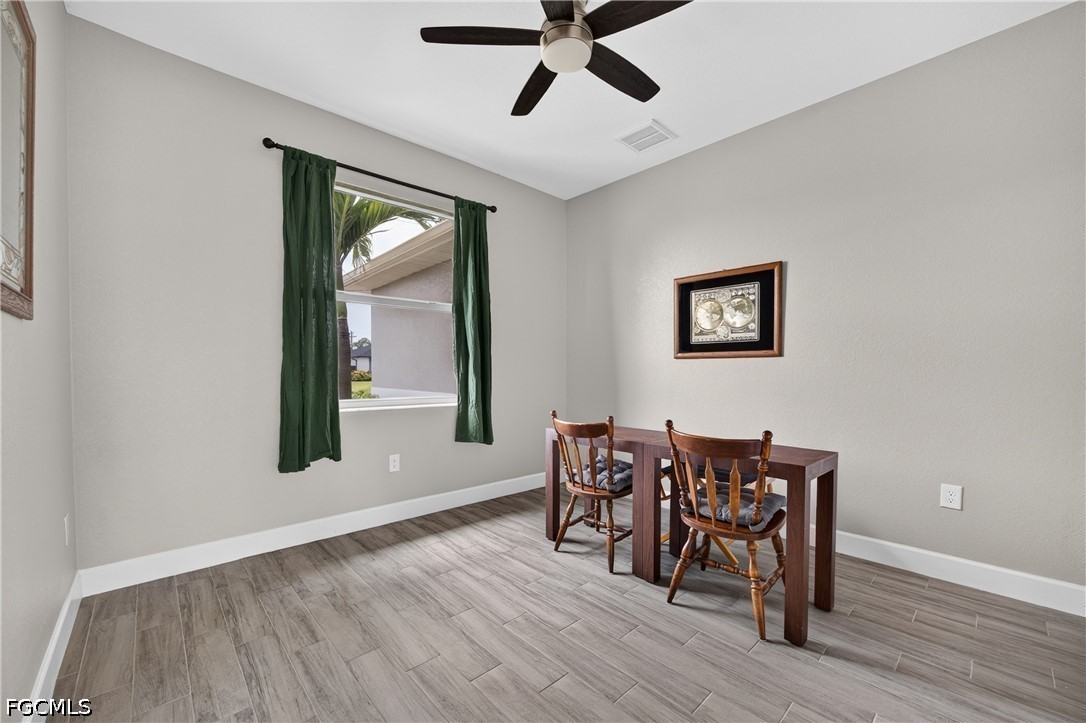 3 Bed Pool Home for Sale in Cape Coral, photo 12