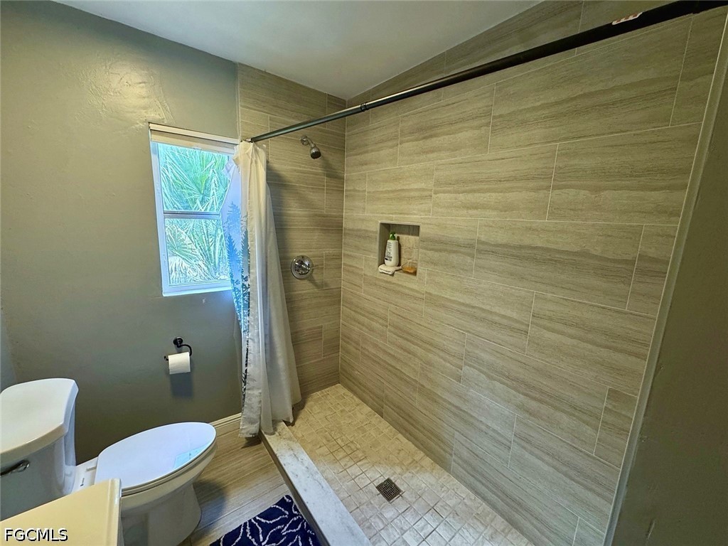 3 Bed SingleFamilyResidence for Sale in Sengs Subd, photo 12