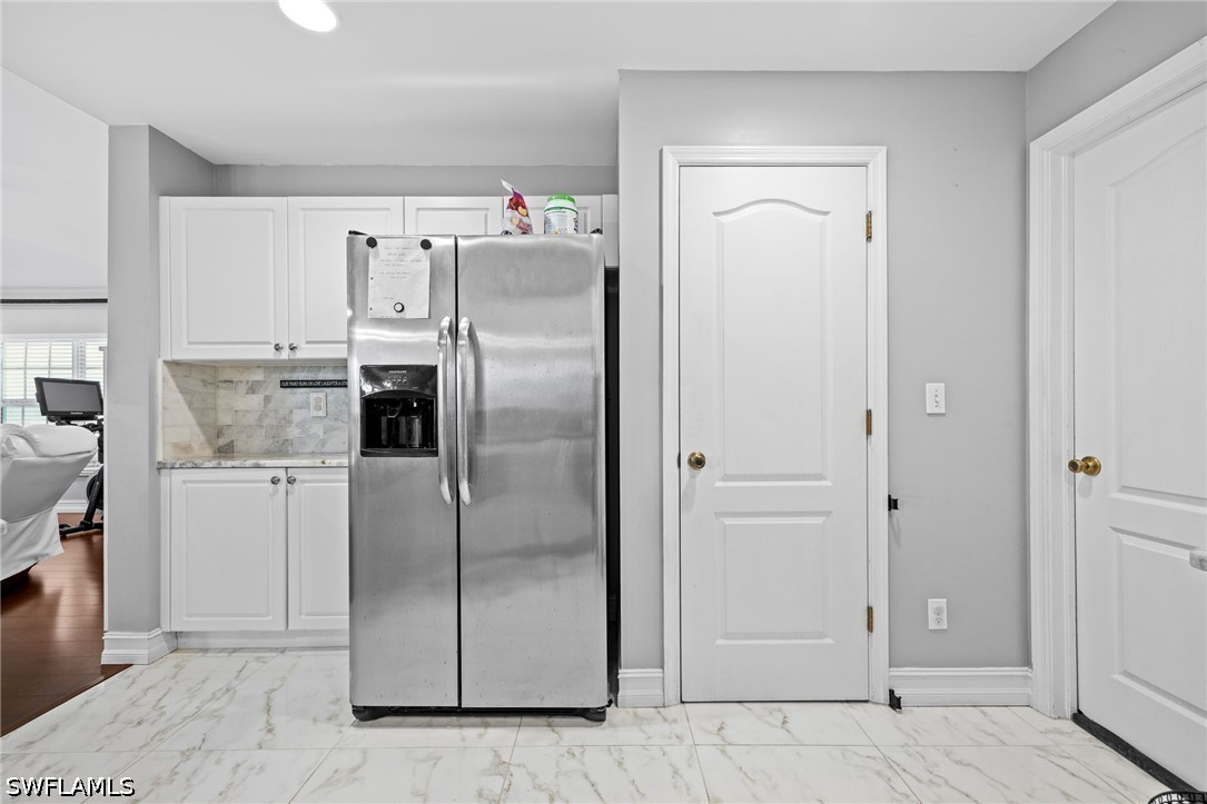 3 Bed SingleFamilyResidence for Sale in Mirror Lakes, photo 12