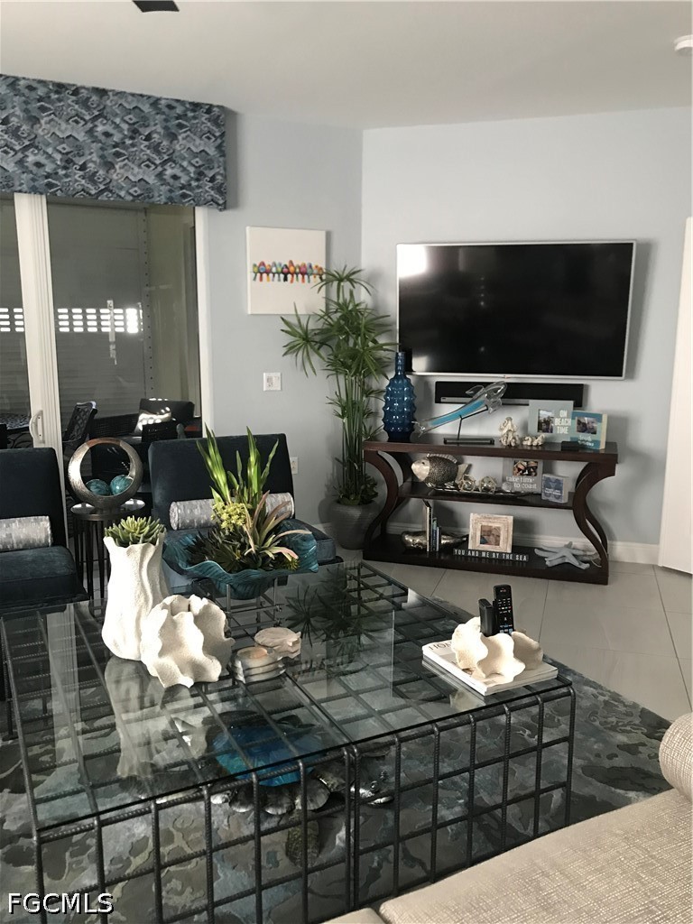 3 Bed Waterfront Home for Sale in Fort Myers, photo 12