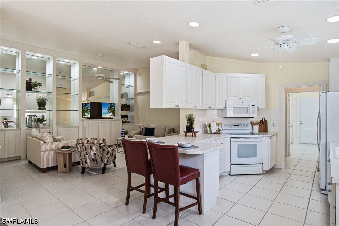 2 Bed Waterfront Home for Sale in Island Walk, photo 12