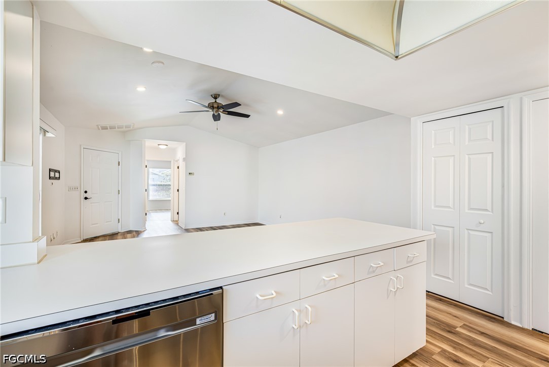 2 Bed Attached for Sale in Enclave, photo 12