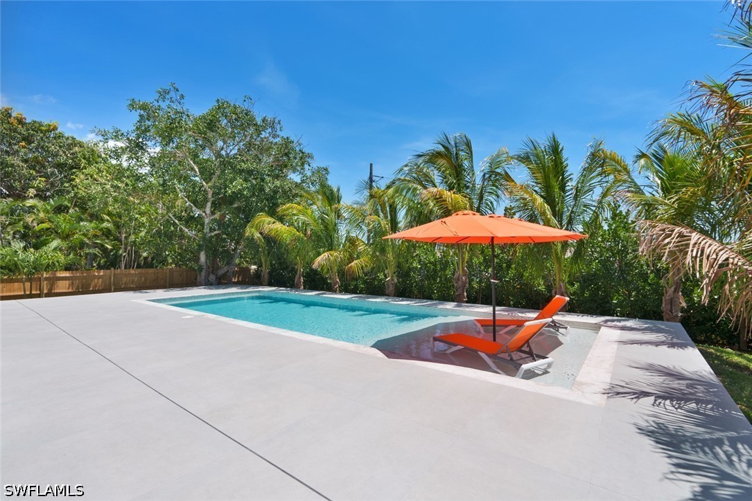 5 Bed Pool Home for Sale in Marco Beach, photo 12