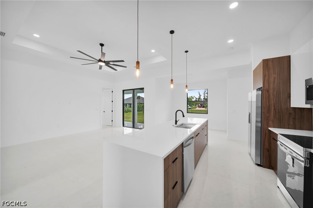 3 Bed SingleFamilyResidence for Sale in Cape Coral, photo 12