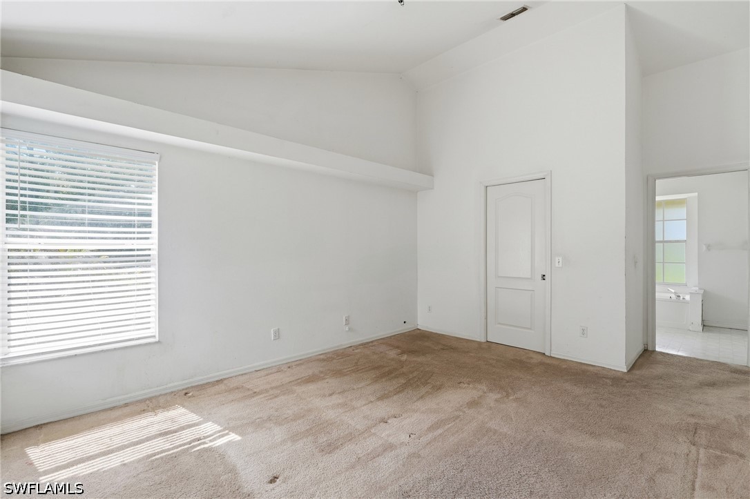 3 Bed SingleFamilyResidence for Sale in Naples, photo 12