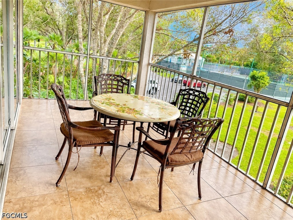 2 Bed Condominium for Sale in Naples, photo 12