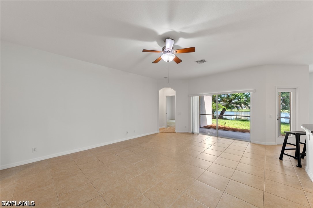3 Bed Waterfront Home for Sale in Sandoval, photo 12