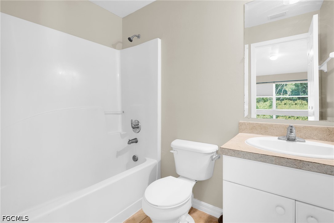 6 Bed Duplex for Sale in Lehigh Acres, photo 12