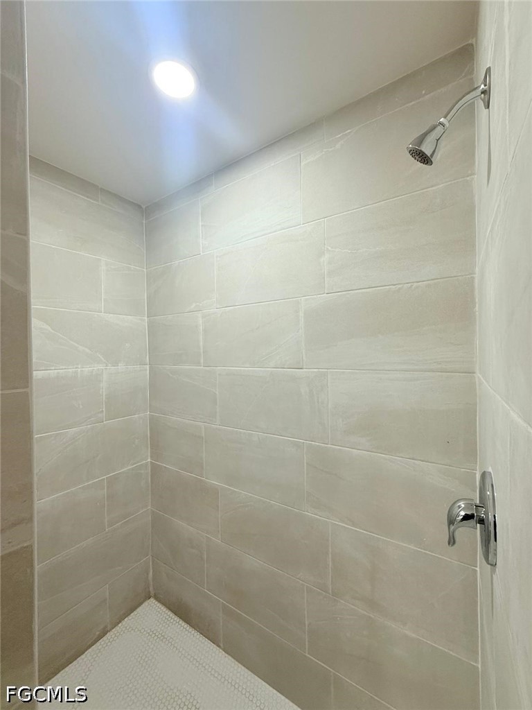 3 Bed Duplex for Sale in Cape Coral, photo 12
