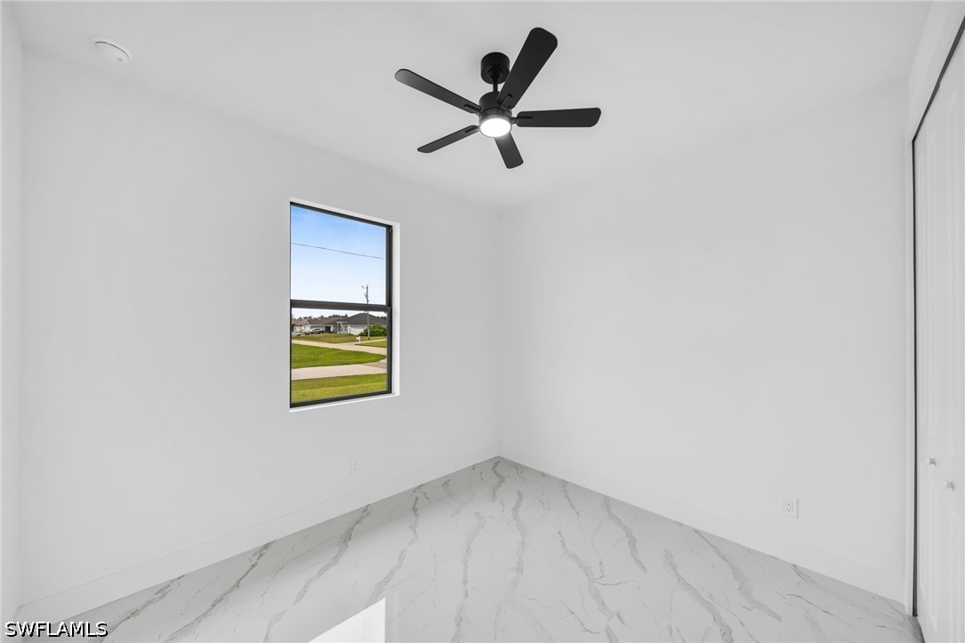 3 Bed SingleFamilyResidence for Sale in Cape Coral, photo 12
