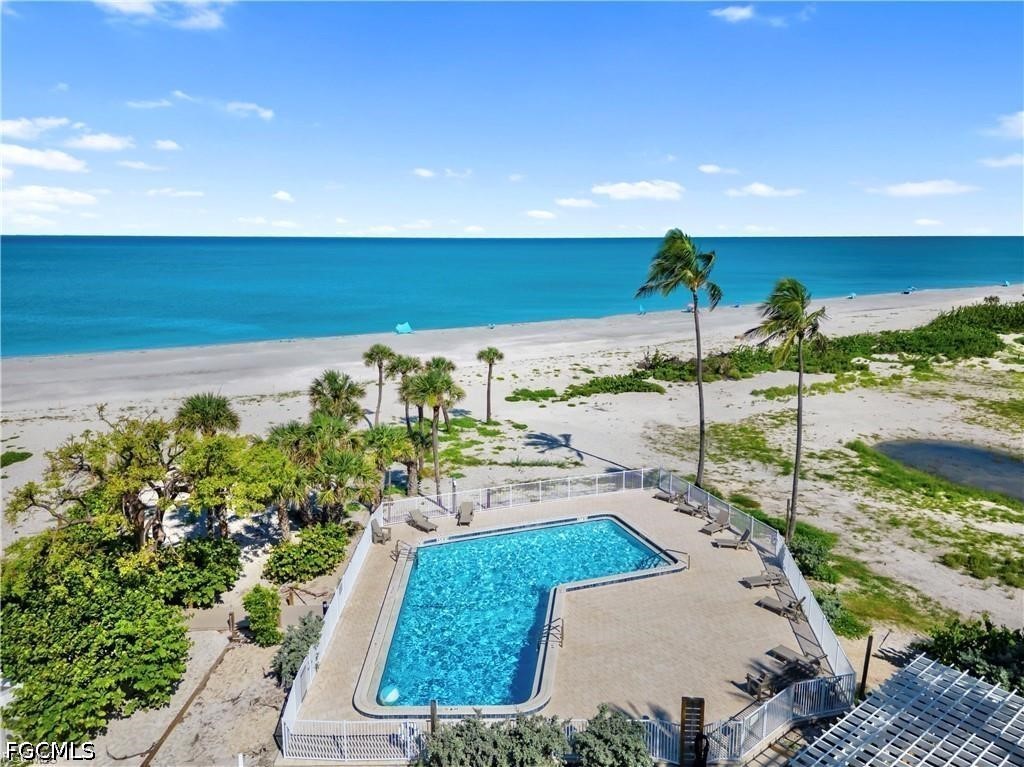 2 Bed Pool Home for Sale in Beach Villas Condo, photo 12