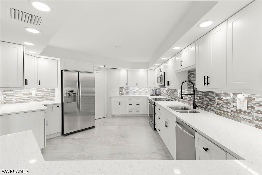 2 Bed Waterfront Home for Sale in Marco Island, photo 12