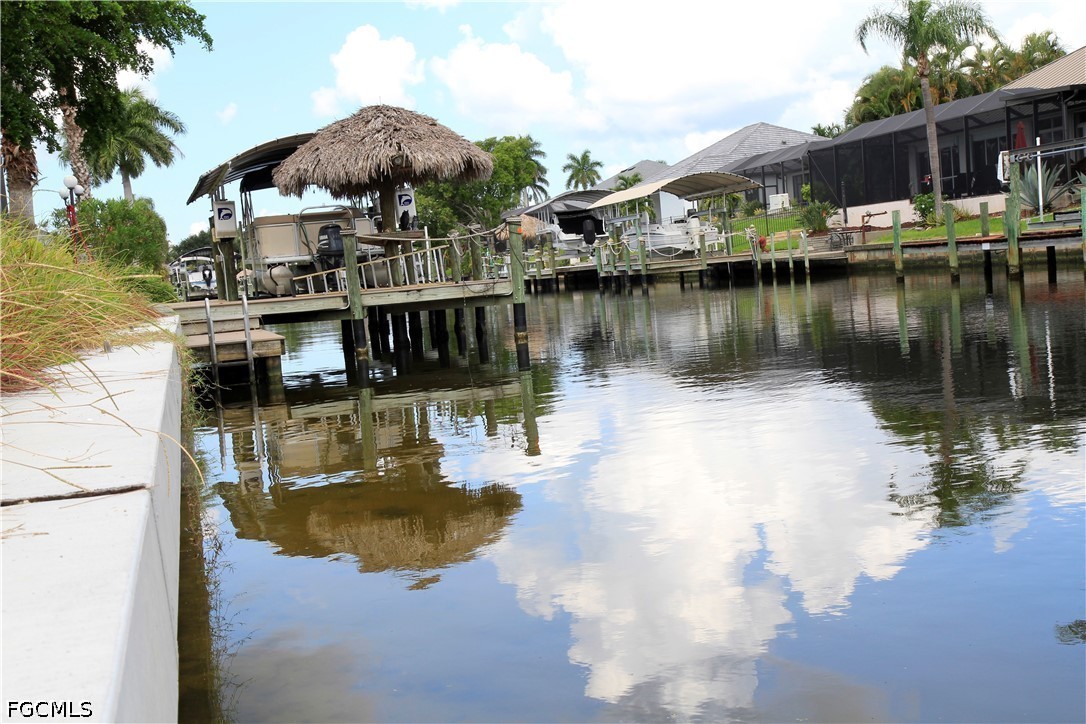 Waterfront Home for Sale in Cape Coral, photo 12