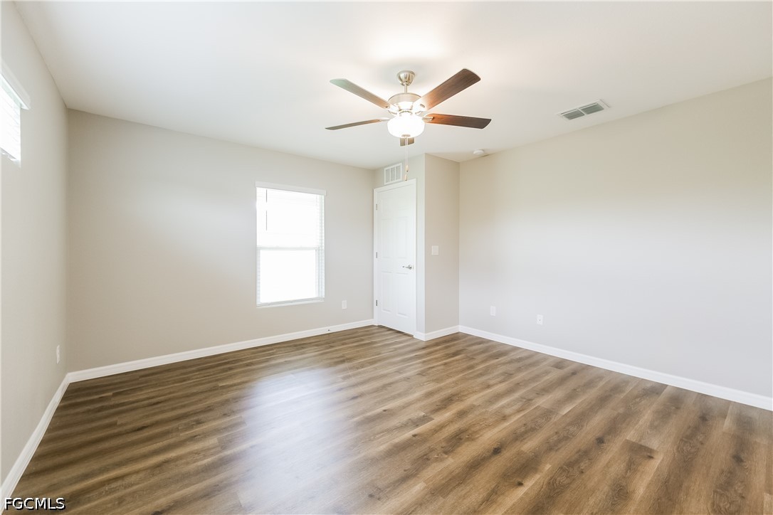 4 Bed SingleFamilyResidence for Sale in Lehigh Acres, photo 12
