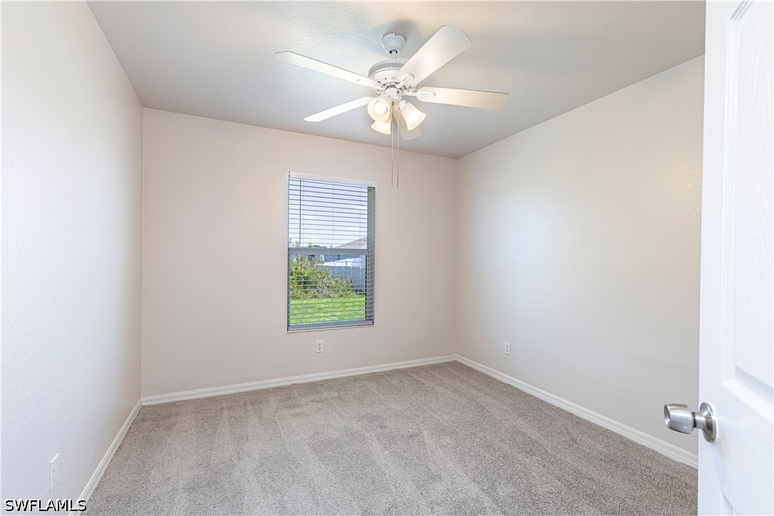 3 Bed SingleFamilyResidence for Sale in Lehigh Acres, photo 12