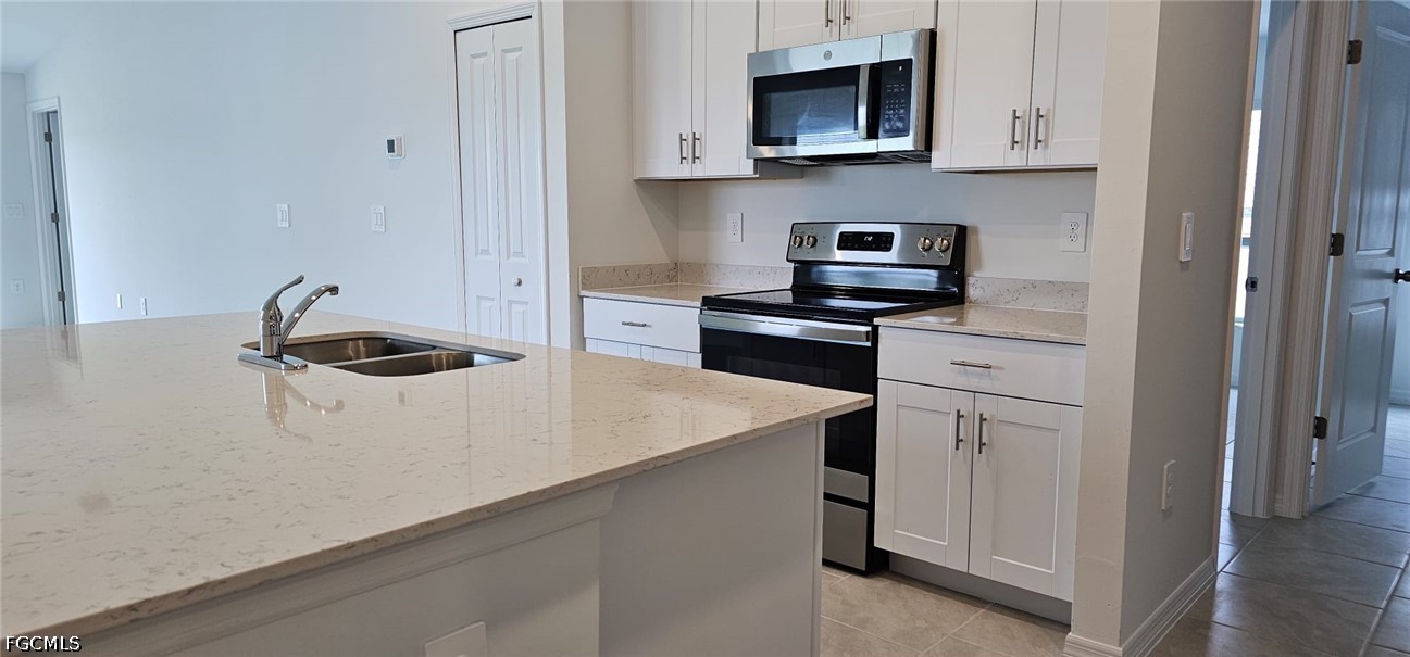 3 Bed Waterfront Home for Sale in Lehigh Acres, photo 12