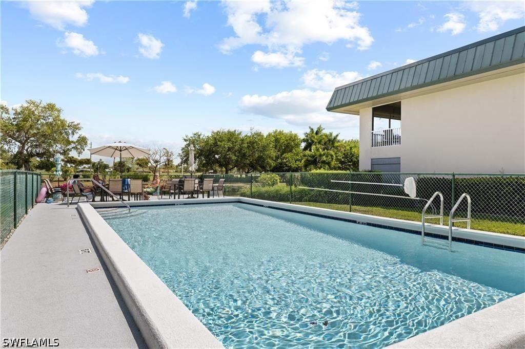 2 Bed Waterfront Home for Sale in Naples, photo 12