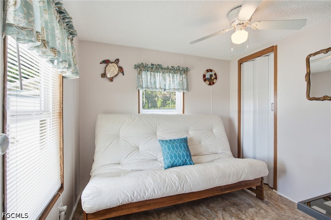 2 Bed ManufacturedHome for Sale in Fort Myers, photo 12