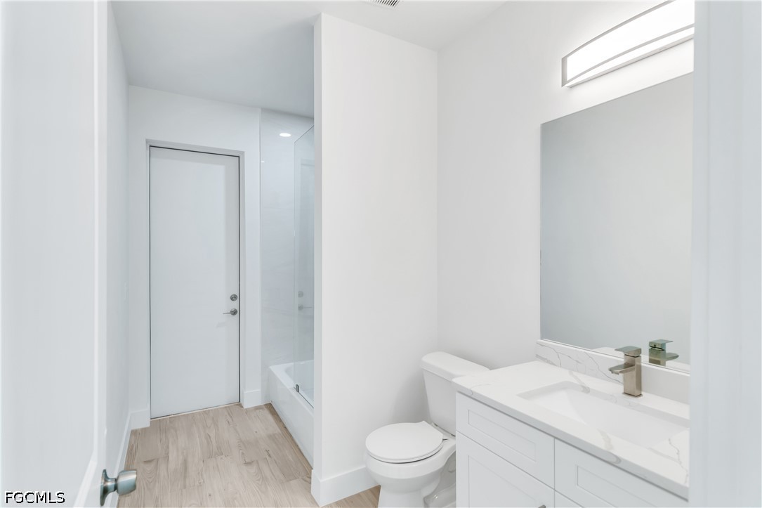 3 Bed SingleFamilyResidence for Sale in Lehigh Acres, photo 12