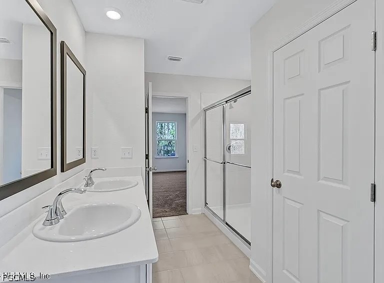 3 Bed SingleFamilyResidence for Sale in 6 Fairway Condo, photo 12