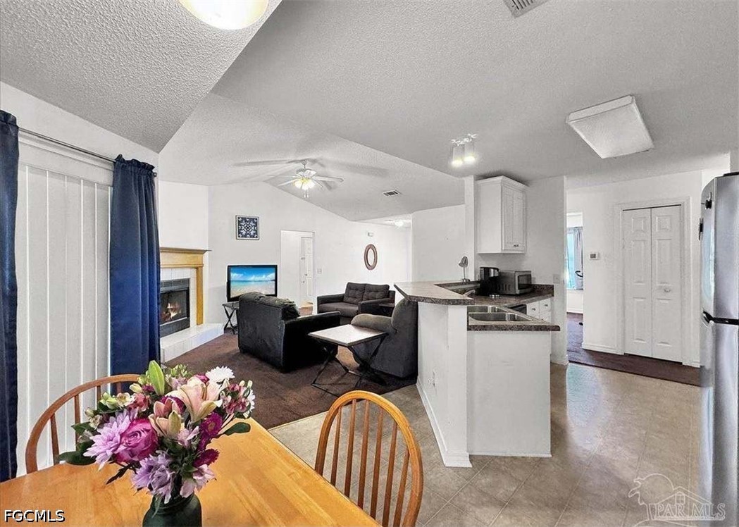 3 Bed SingleFamilyResidence for Sale in Acreage, photo 12