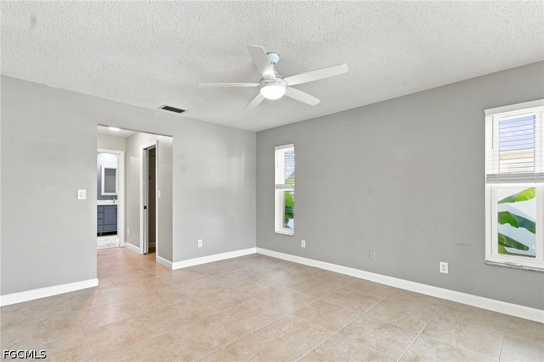 3 Bed Pool Home for Sale in Cape Coral, photo 12