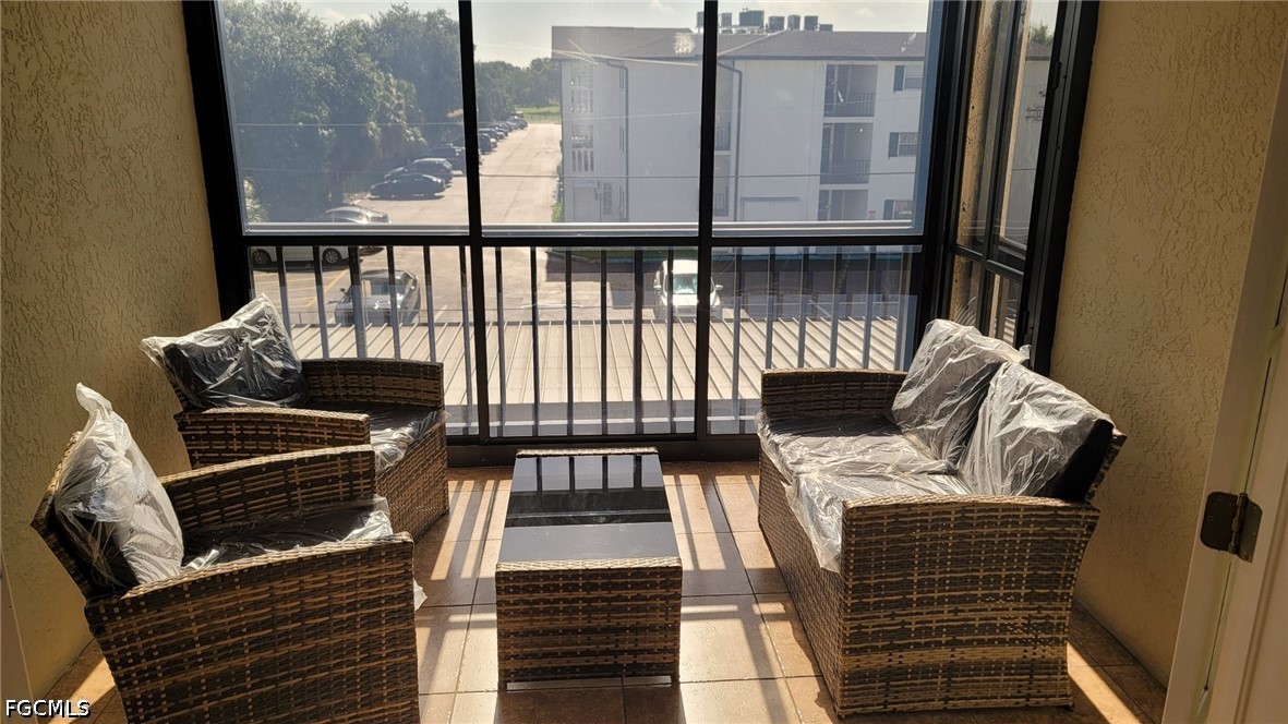 2 Bed Condominium for Sale in Fort Myers, photo 12