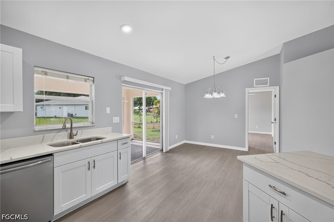 3 Bed SingleFamilyResidence for Sale in Lehigh Acres, photo 12