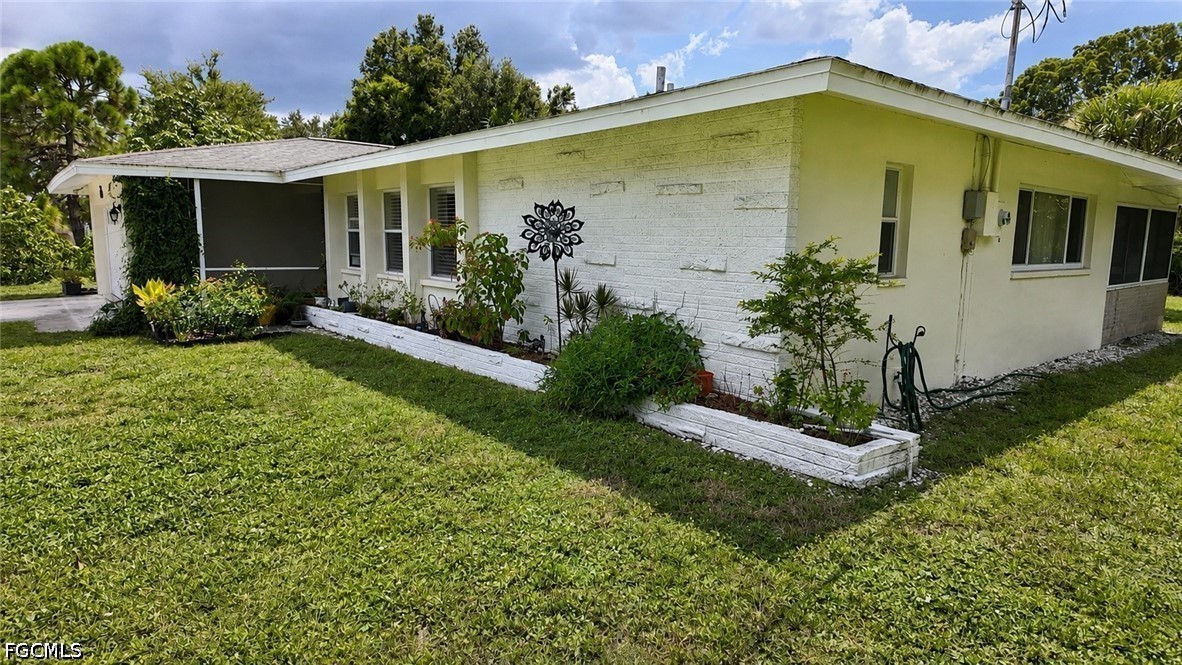 3 Bed SingleFamilyResidence for Sale in Naples, photo 12