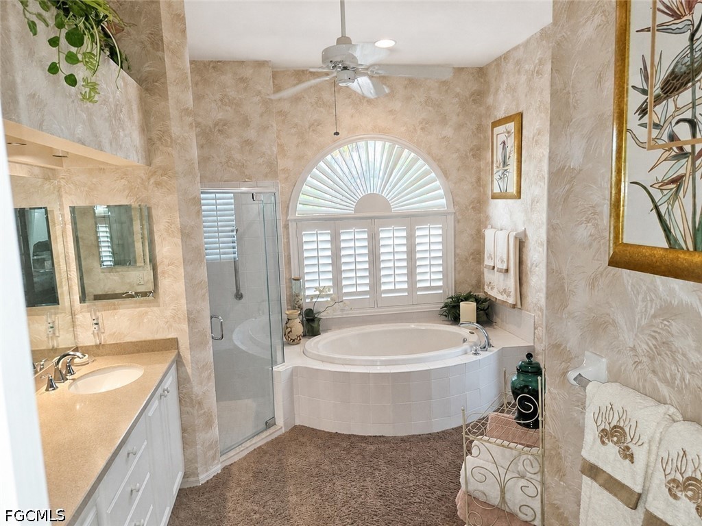 4 Bed Pool Home for Sale in The Grove, photo 12