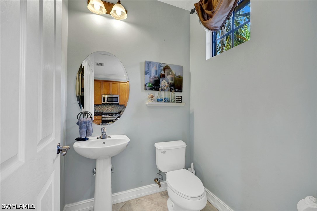 2 Bed Condominium for Sale in Ole, photo 12