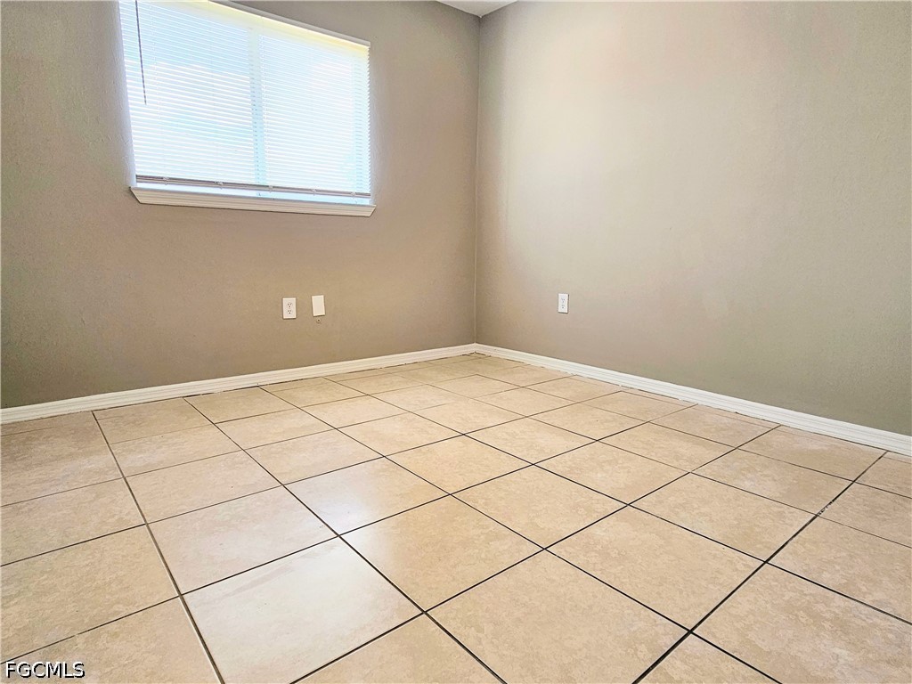 3 Bed Duplex for Sale in Lehigh Acres, photo 12